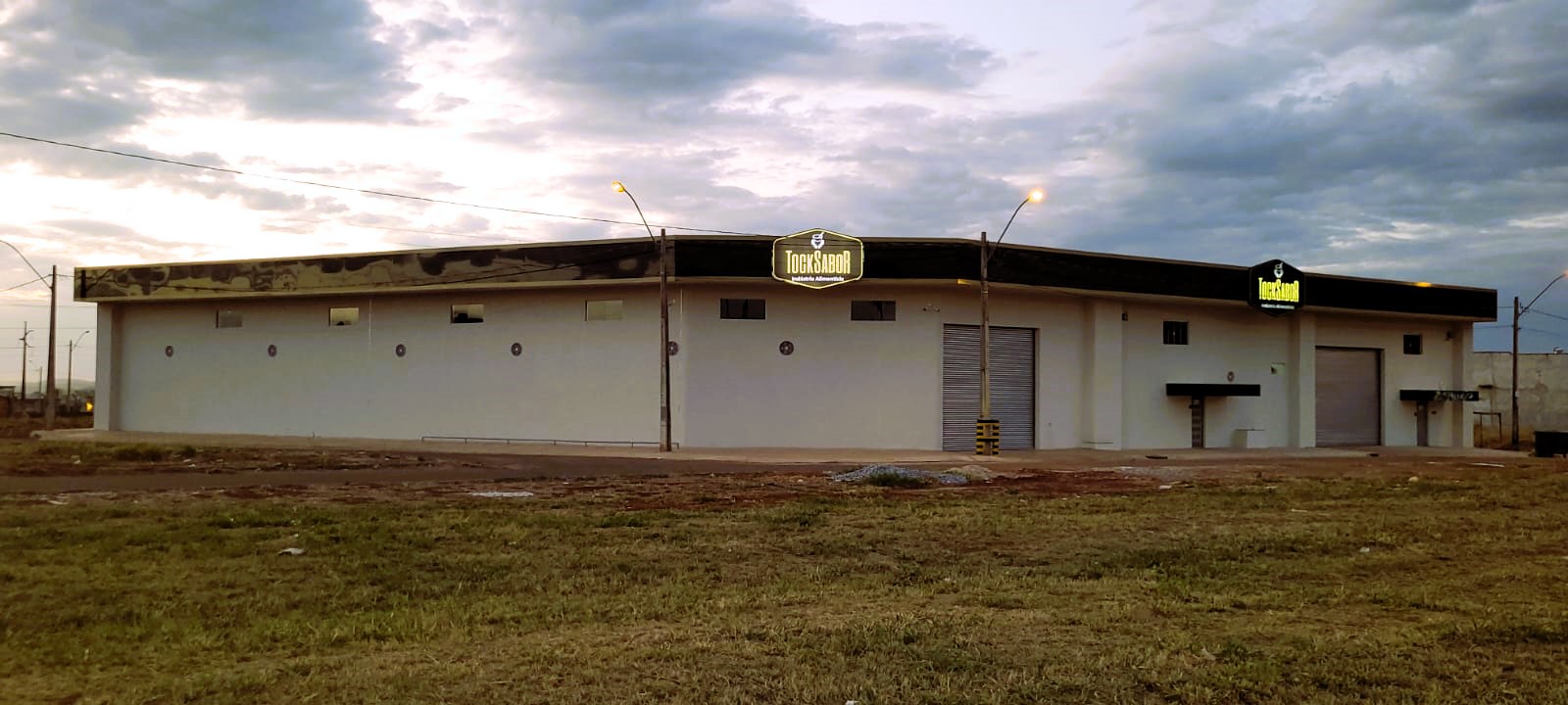 fachada lateral maior.jpeg